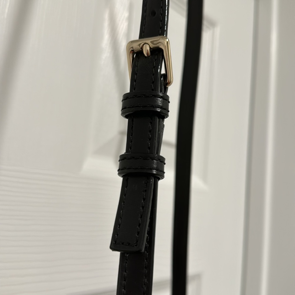 Kate Spade Crossbody Bag w/Adjustable Strap - Picture 3 of 11